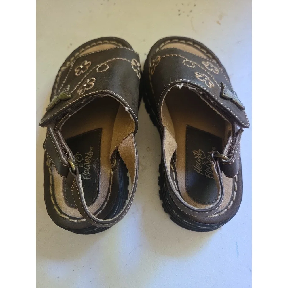 Toddler Vintage Hearts & Flowers Size 8 Chunky Sandals Leather Brown Y2K